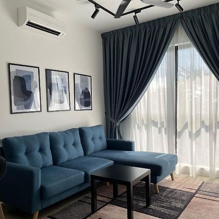 Stayje Putrajaya, 5 Minutes To Ioi City Mall, Wifi , Netflix, Free Parking ภายนอก รูปภาพ