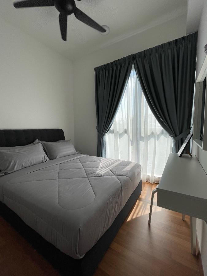 Stayje Putrajaya, 5 Minutes To Ioi City Mall, Wifi , Netflix, Free Parking ภายนอก รูปภาพ