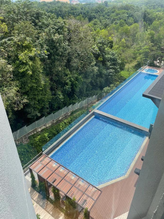 Stayje Putrajaya, 5 Minutes To Ioi City Mall, Wifi , Netflix, Free Parking ภายนอก รูปภาพ